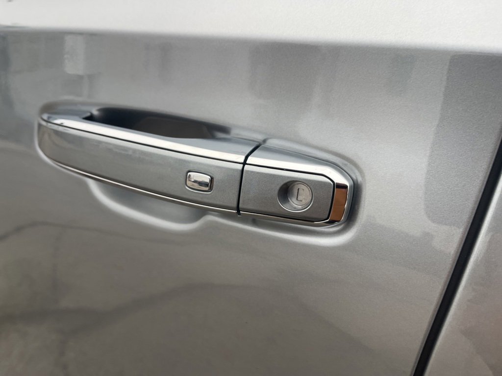 Certified 2025 Chevrolet Tahoe Premier image 12