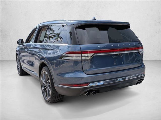 Used 2020 Lincoln Aviator Reserve w/ Equipment Group 202A image 8
