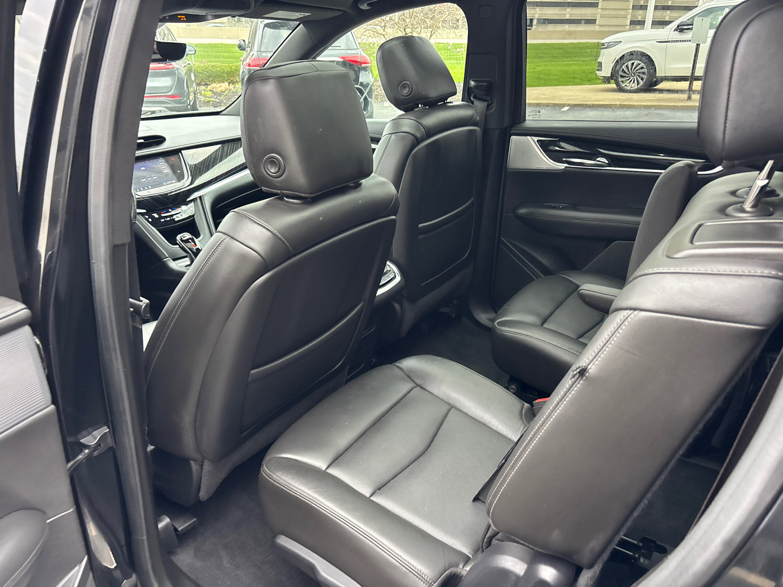 Used 2020 Cadillac XT6 Premium Luxury image 27