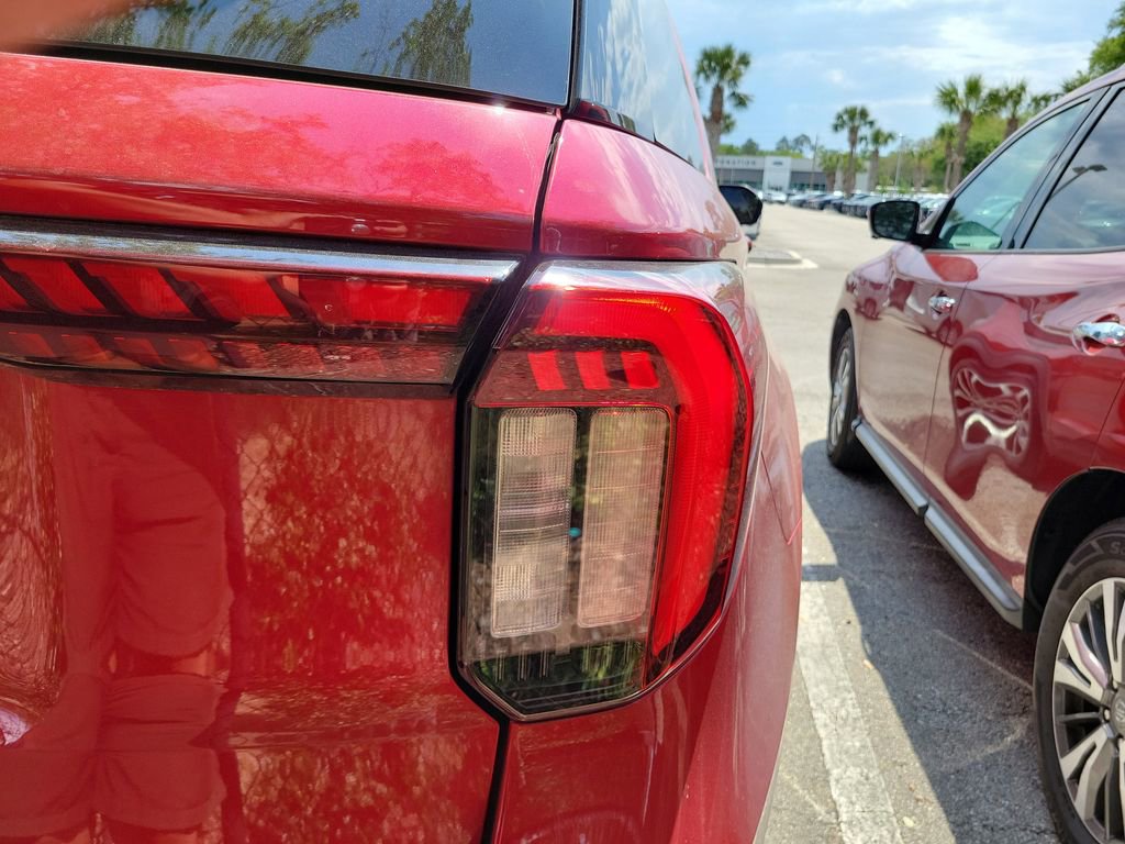 Used 2025 Ford Explorer ST-Line w/ Premium Package RWD image 17