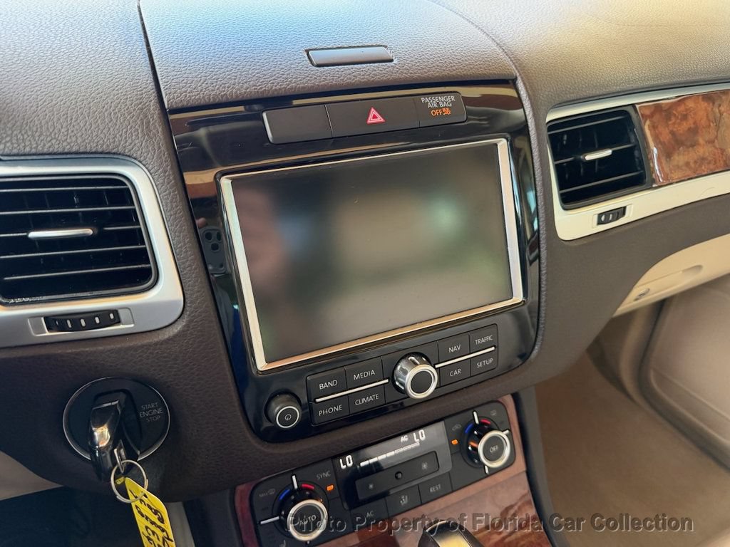 Used 2012 Volkswagen Touareg VR6 AWD/4WD image 52