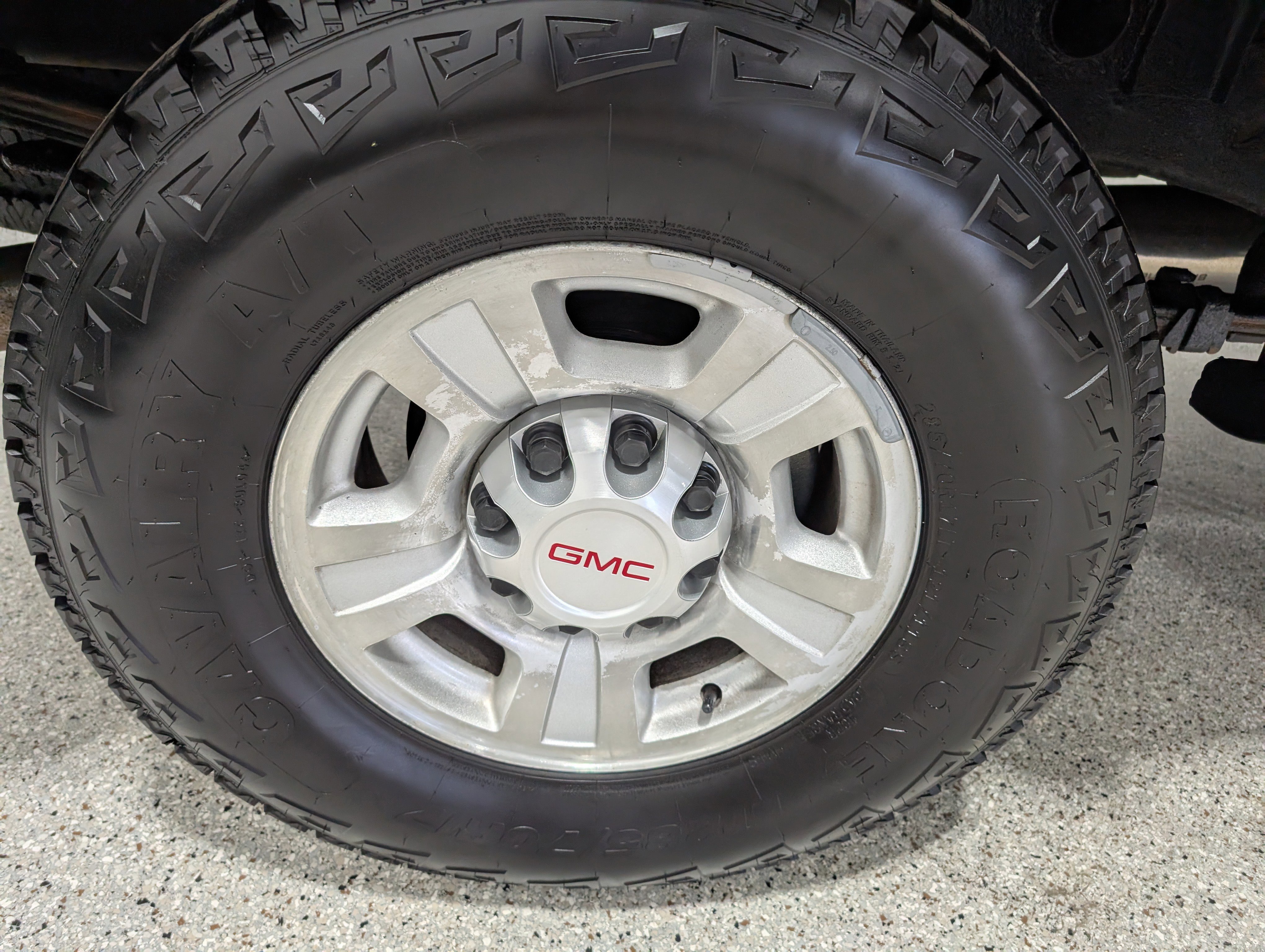 Used 2009 GMC Sierra 2500 SLT w/ SLT Convenience Package image 14