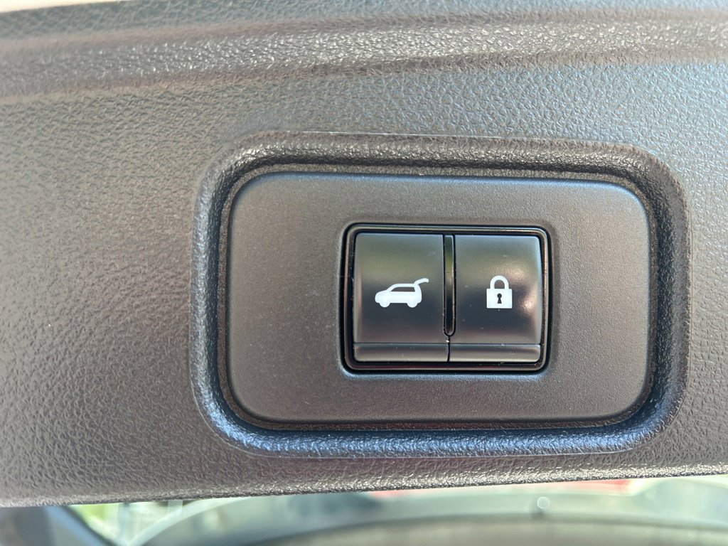 Certified 2025 Nissan Pathfinder SL AWD/4WD image 25