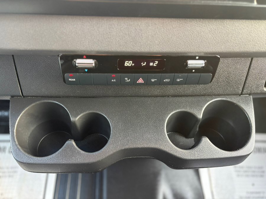 Used 2023 Mercedes-Benz Sprinter 2500 image 25