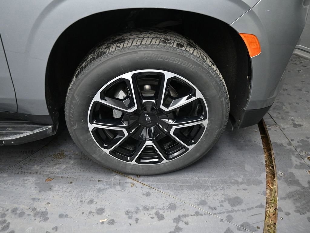 Used 2024 Chevrolet Tahoe RST w/ Luxury Package image 18