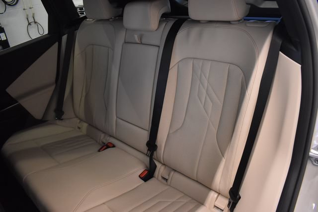 New 2026 BMW X3 xDrive30i w/ Premium Package AWD/4WD image 7