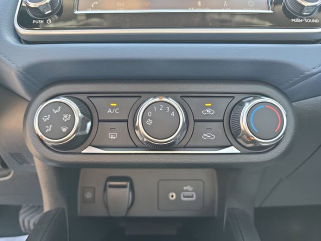 New 2025 Nissan Versa SV w/ Trunk Package image 20