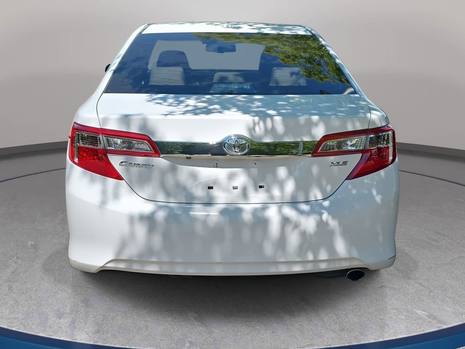 Used 2013 Toyota Camry XLE w/ Leather Pkg image 6