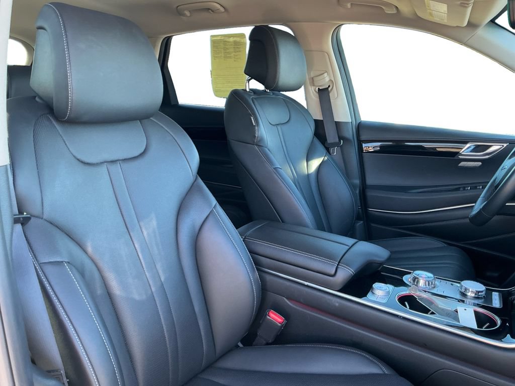 Used 2025 Genesis GV80 2.5T Standard AWD/4WD image 18