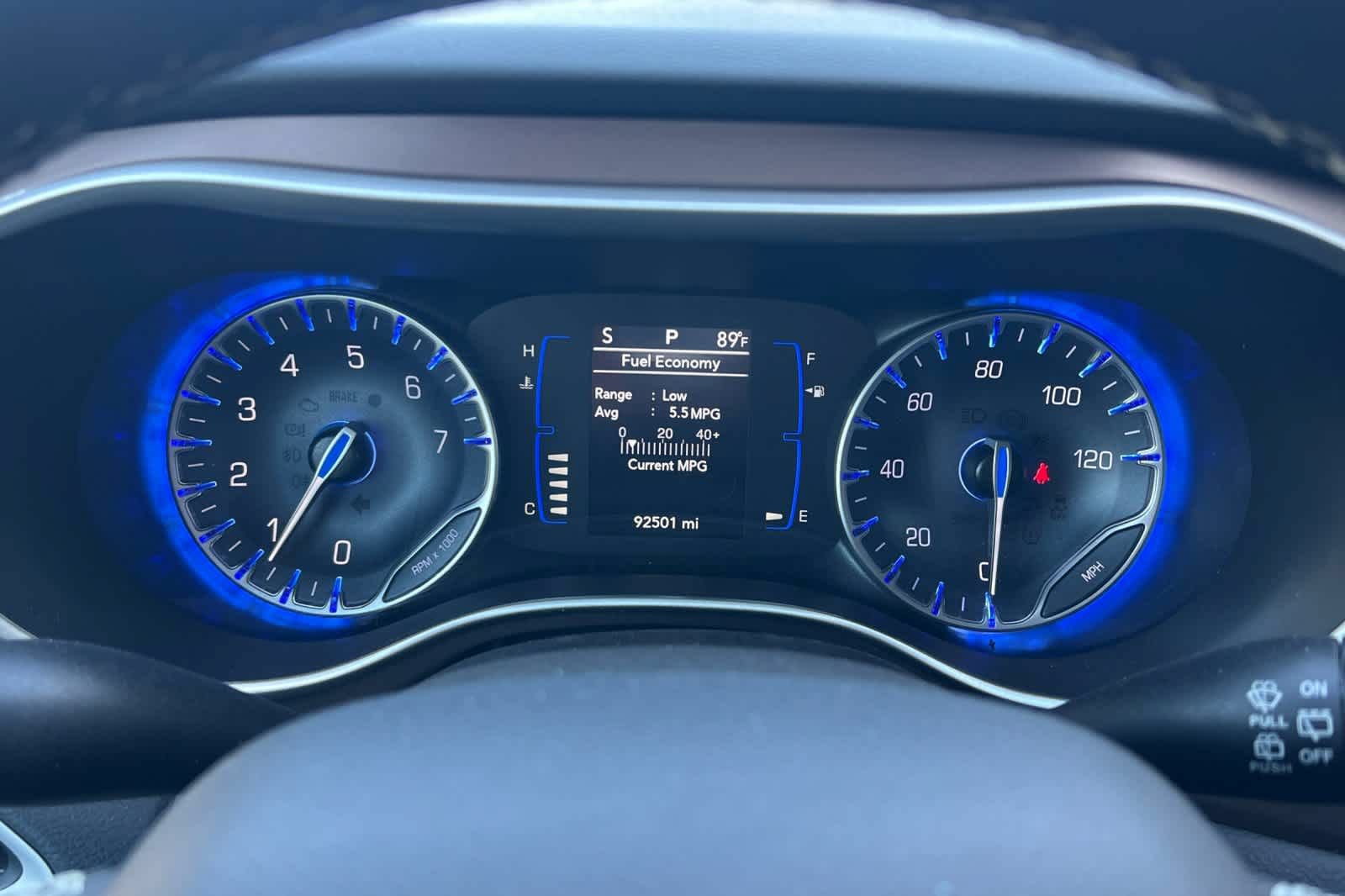 Used 2024 Chrysler Voyager LX FWD image 26