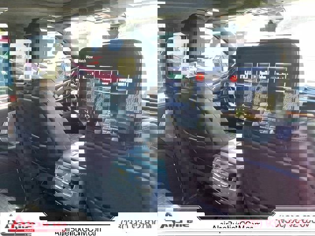 Used 2023 Cadillac Escalade ESV Sport Platinum image 19