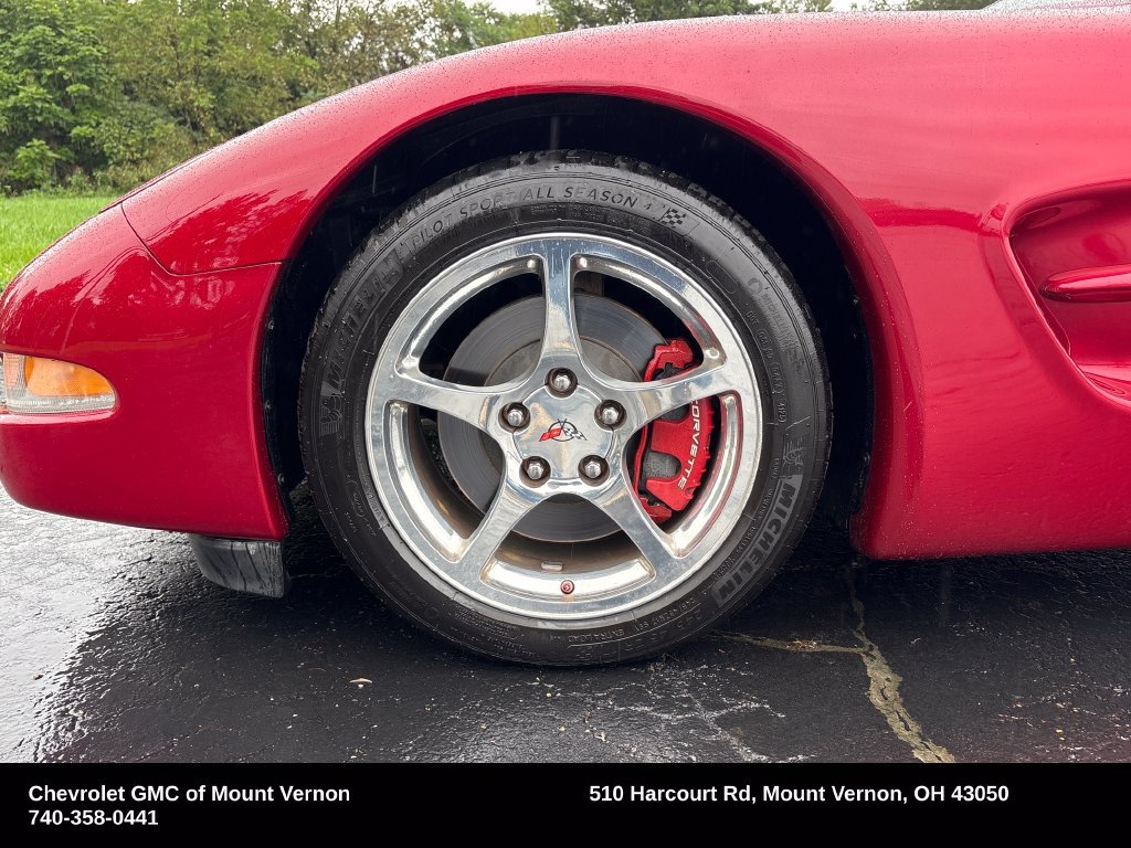 Used 2004 Chevrolet Corvette Convertible w/ Preferred Equipment Group RWD image 24