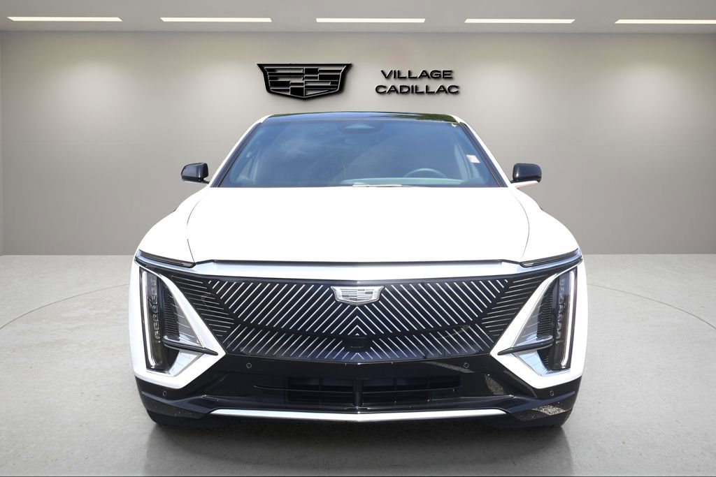 Certified 2024 Cadillac Lyriq Tech RWD image 8