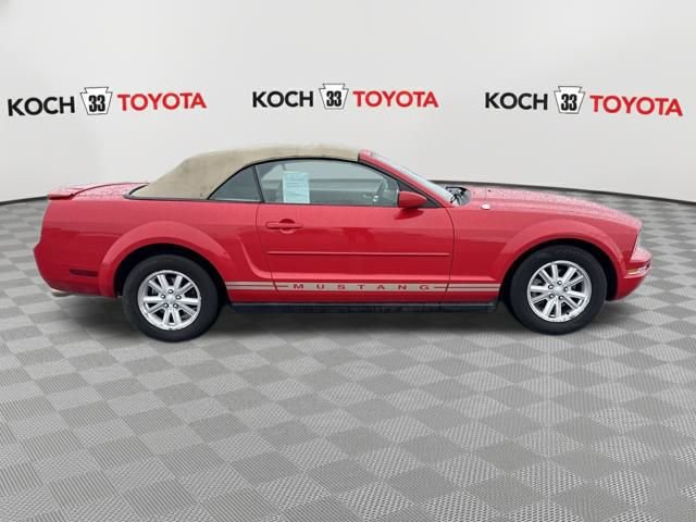Used 2008 Ford Mustang Deluxe image 9