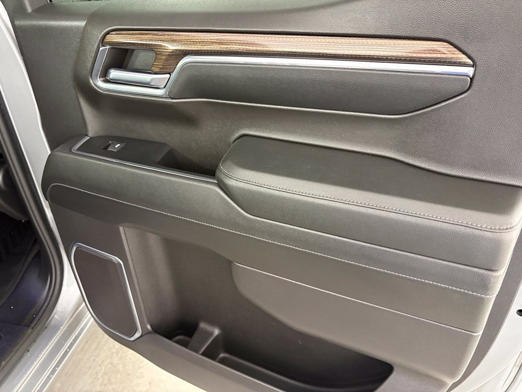 Used 2024 Chevrolet Silverado 1500 LT RWD image 43