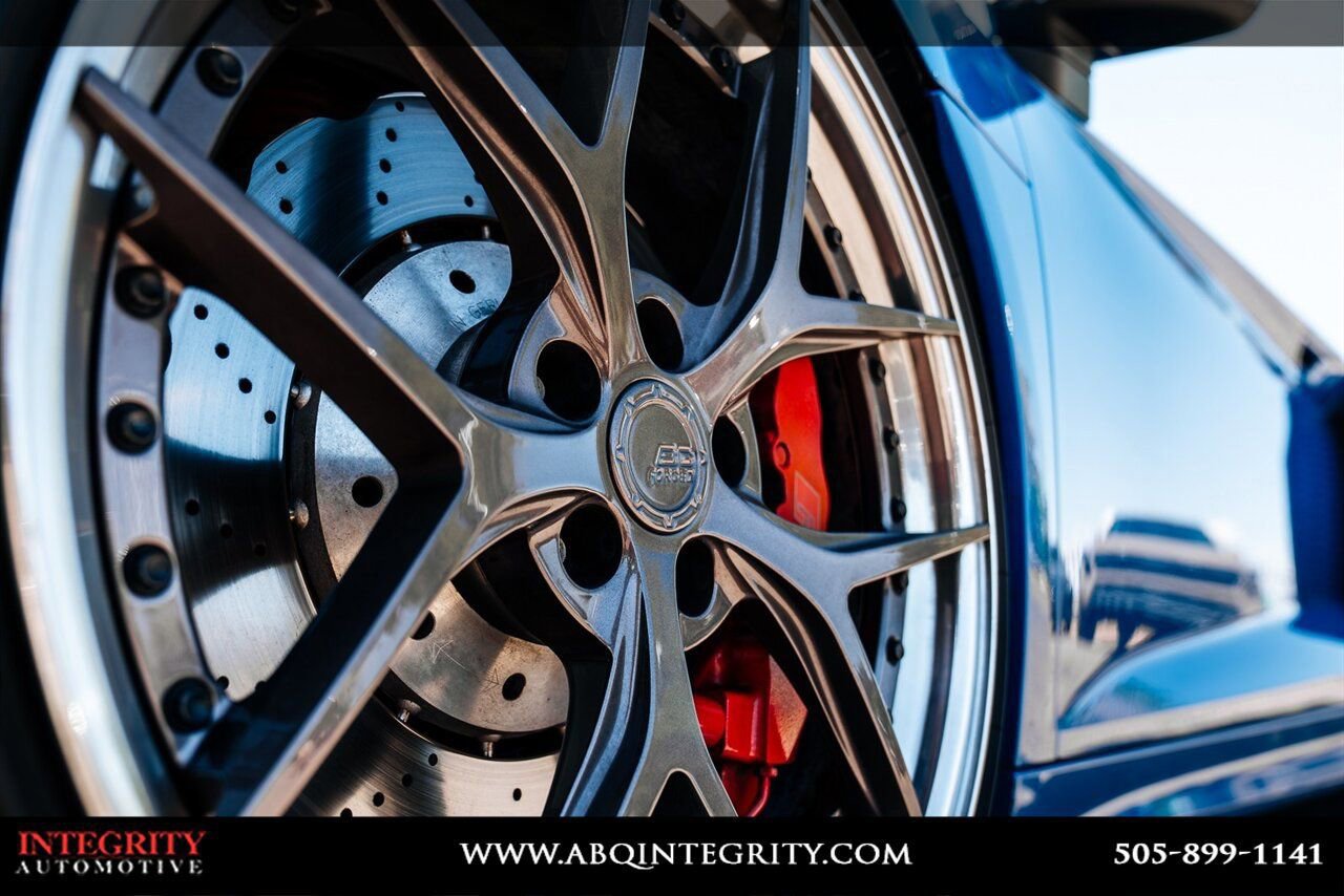 Used 2017 Audi R8 V10 w/ Carbon Exterior Package image 19