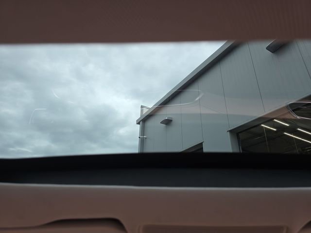 Used 2018 INFINITI QX30 Premium w/ Navigation Package image 15