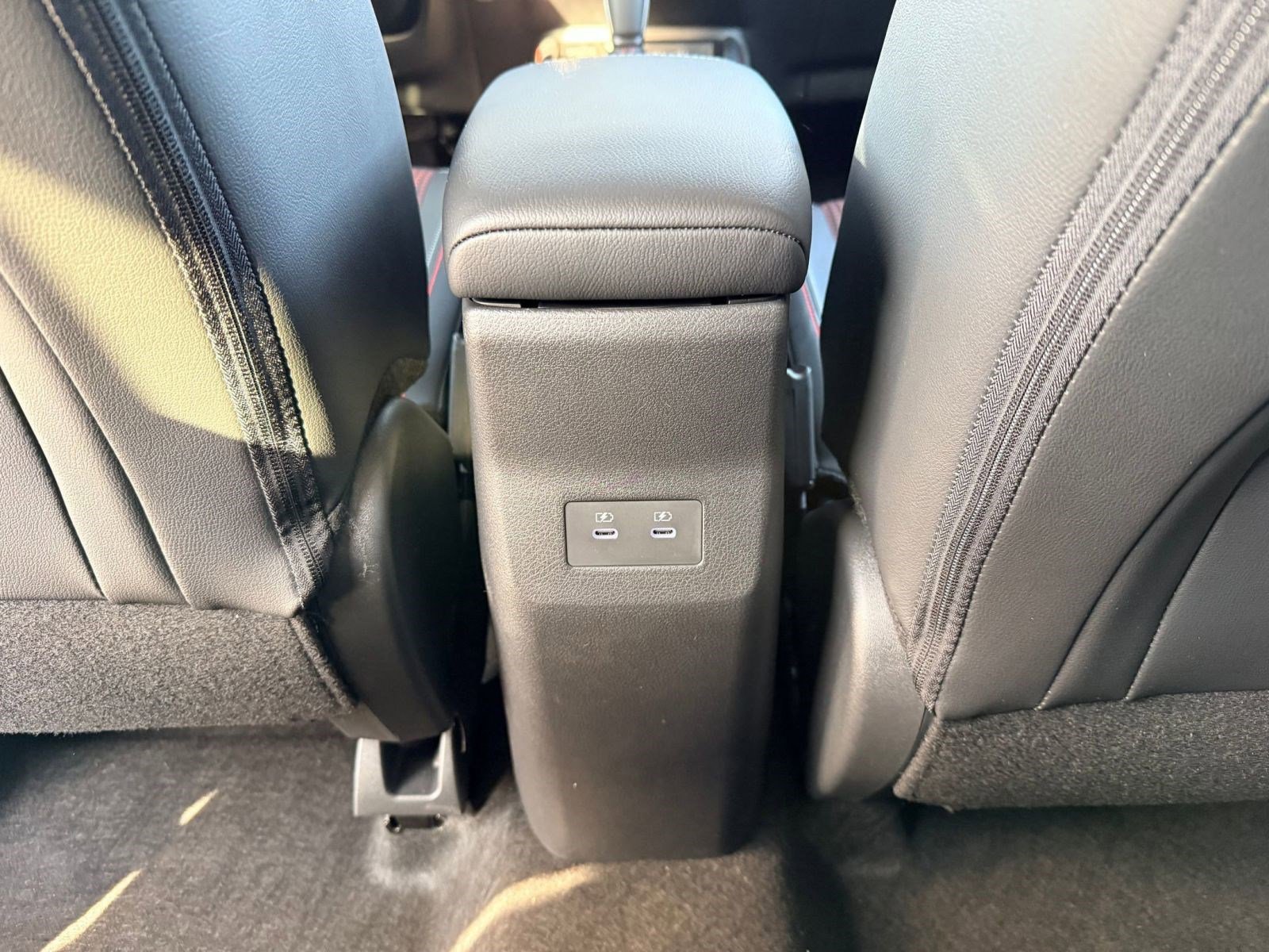 New 2026 Nissan Kicks SR w/ Cold Weather Package image 19