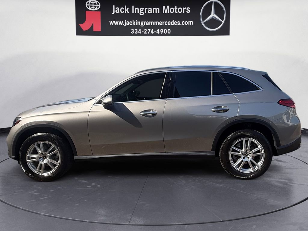 Certified 2023 Mercedes-Benz GLC 300 image 2