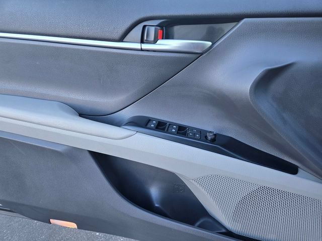 Certified 2018 Toyota Camry SE FWD image 21