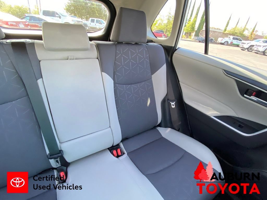 Certified 2021 Toyota RAV4 XLE w/ Convenience Package AWD/4WD image 23