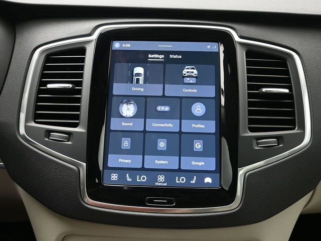 Used 2023 Volvo XC90 B5 Core w/ Protection Package Premier image 15