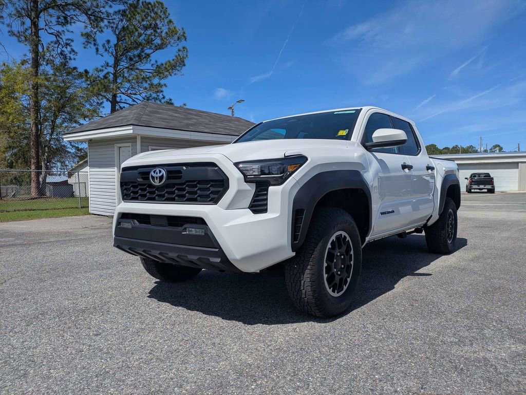 Used 2025 Toyota Tacoma TRD Off-Road image 8