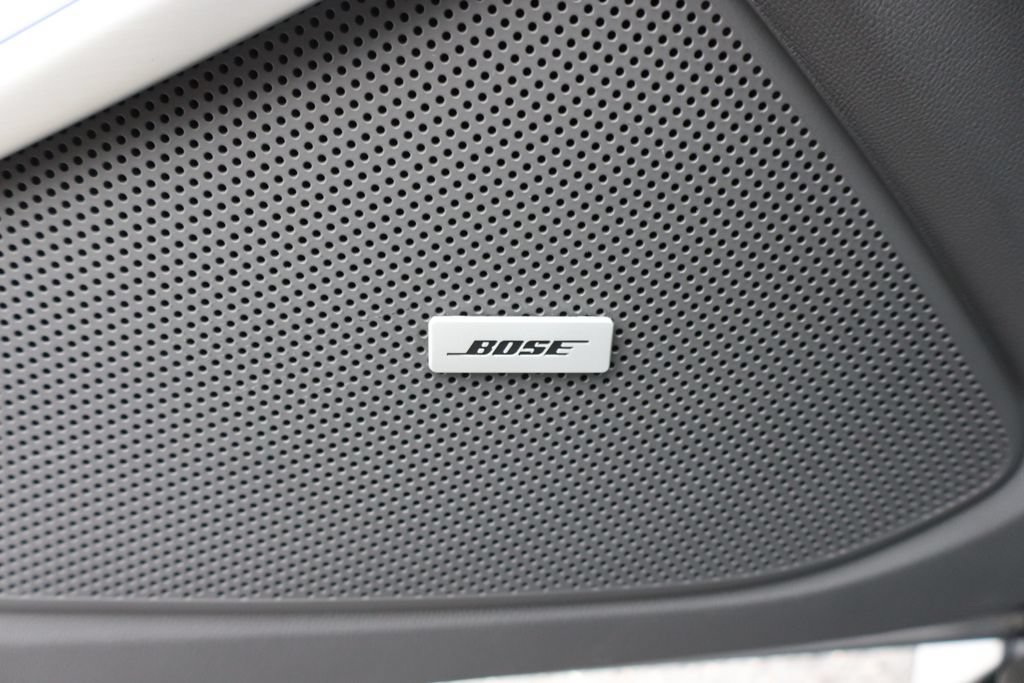 Used 2022 Chevrolet Camaro ZL1 RWD image 15