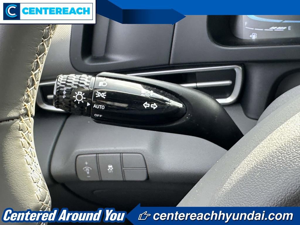 Used 2025 Hyundai Elantra Sport FWD image 20