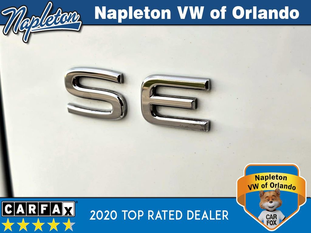 Used 2022 Volkswagen Tiguan SE image 9