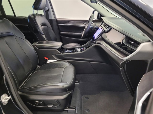 Used 2022 Jeep Grand Cherokee Limited 4xe w/ Luxury Tech Group II image 17