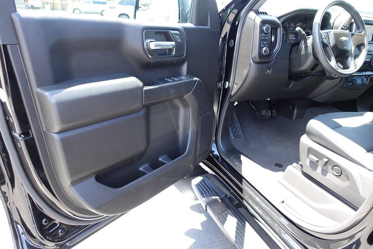 Used 2024 Chevrolet Silverado 1500 Custom AWD/4WD image 15
