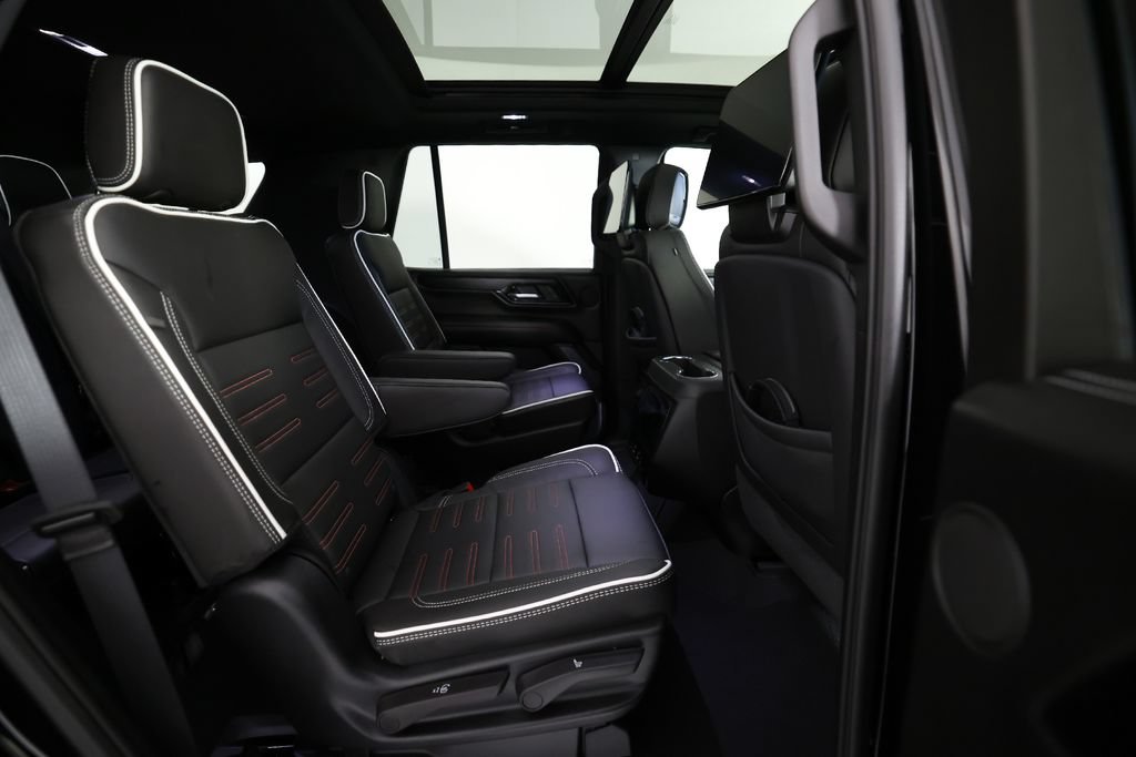 Used 2026 GMC Yukon AT4 Ultimate AWD/4WD image 11