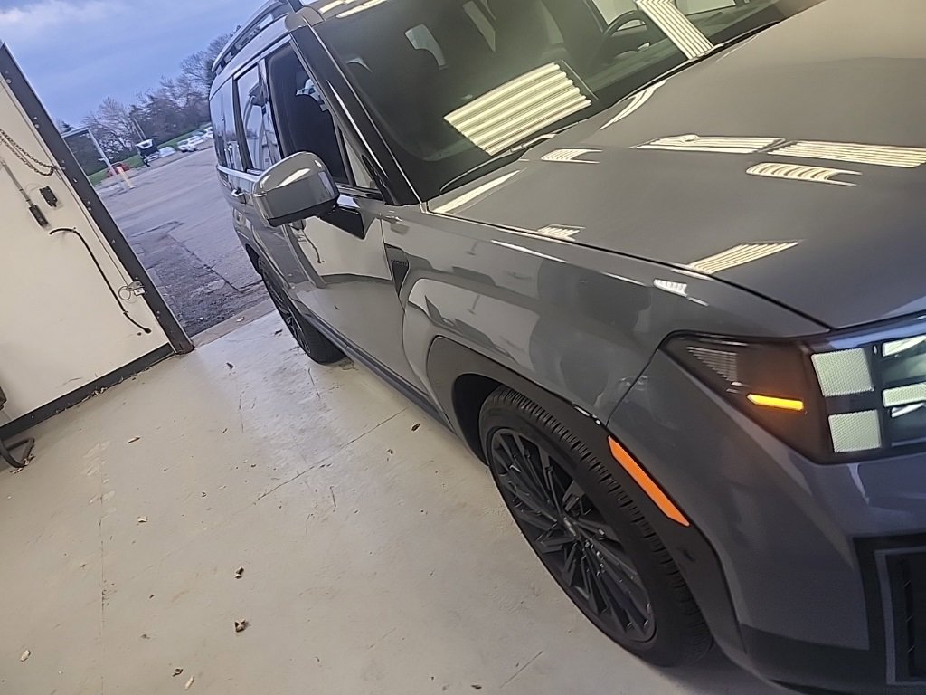 Used 2024 Hyundai Santa Fe Calligraphy image 2