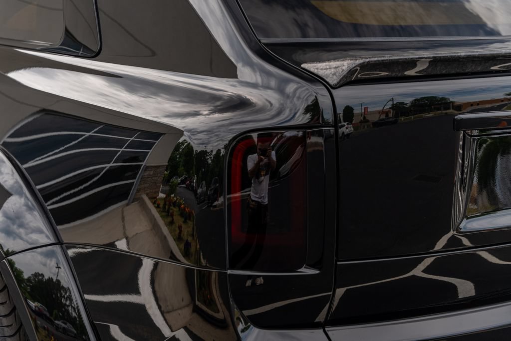 Used 2025 Rolls-Royce Cullinan AWD/4WD image 27