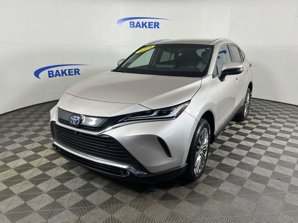 Used 2024 Toyota Venza Limited image 1