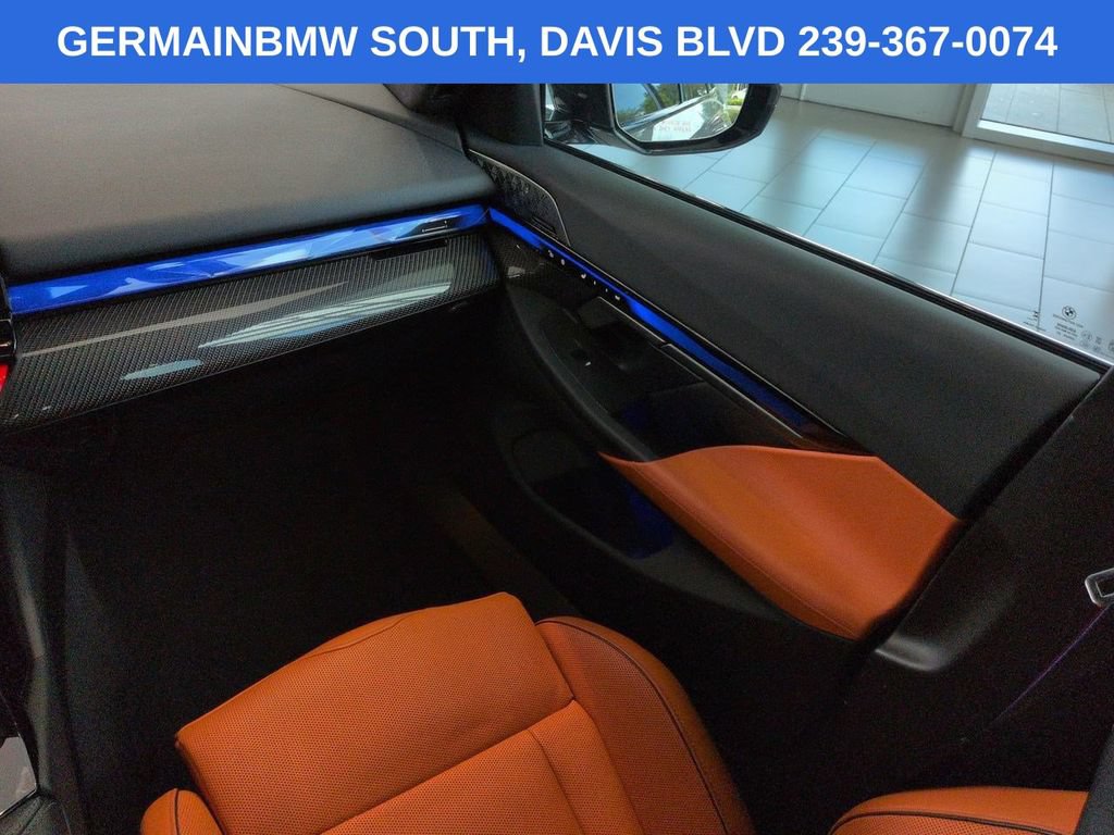 Certified 2025 BMW M5 w/ Carbon Package AWD/4WD image 18