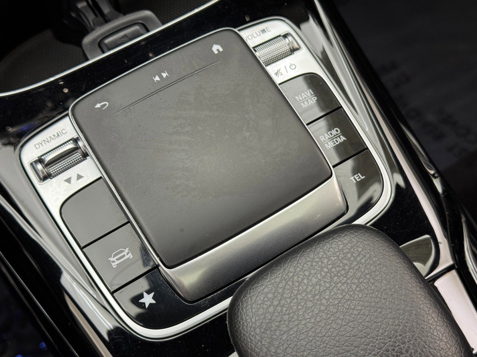 Used 2020 Mercedes-Benz CLA 35 AMG 4MATIC image 33