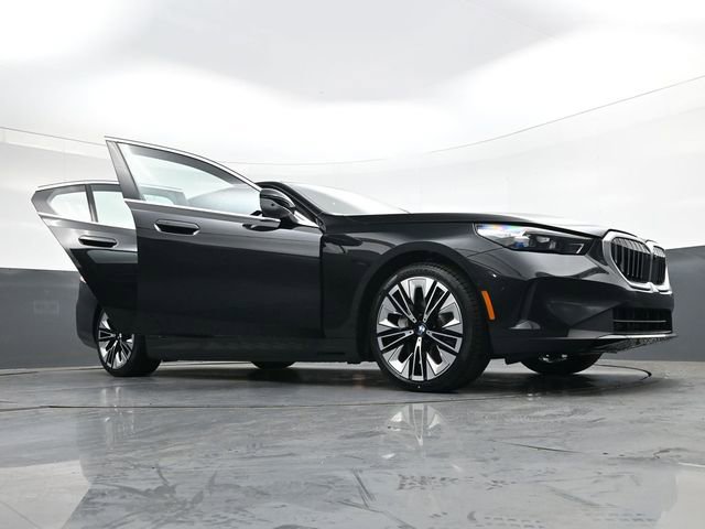 New 2026 BMW i5 eDrive40 RWD image 39