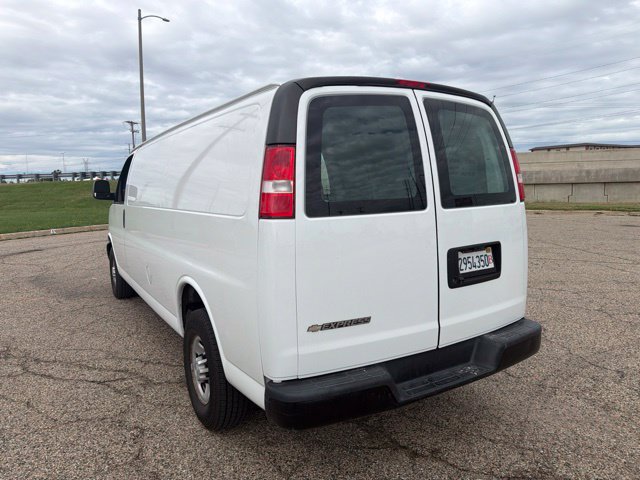 Used 2020 Chevrolet Express 2500 Extended w/ Communications Package RWD image 4