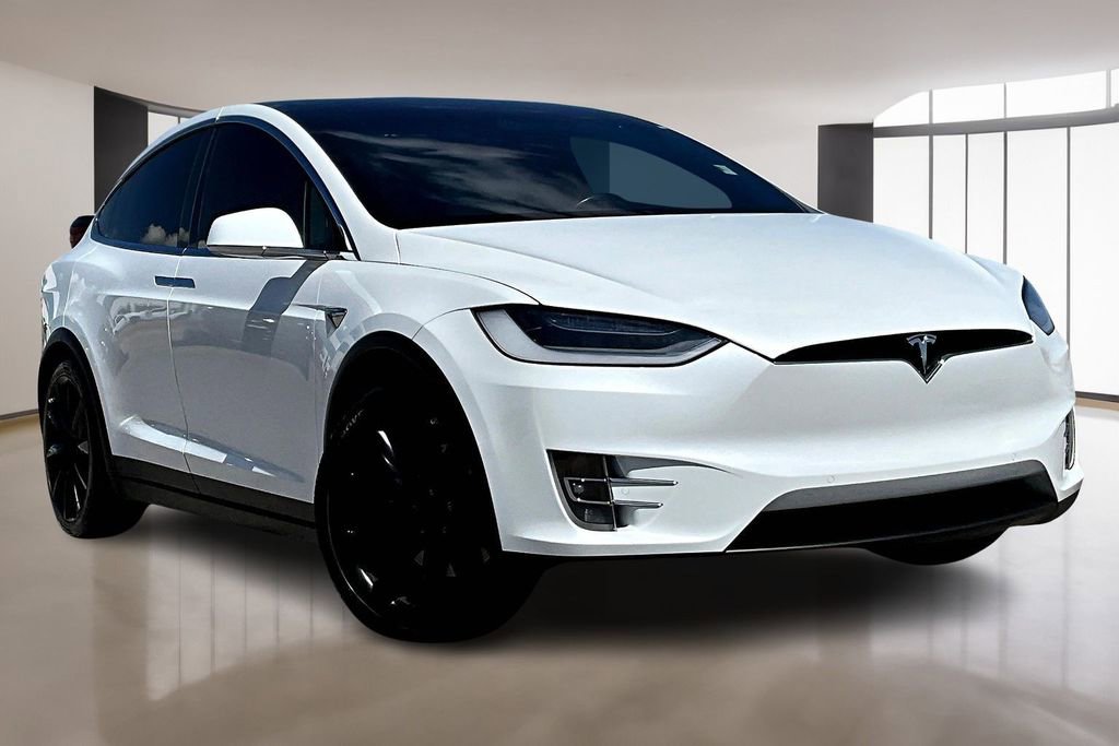 Used 2020 Tesla Model X Long Range image 11