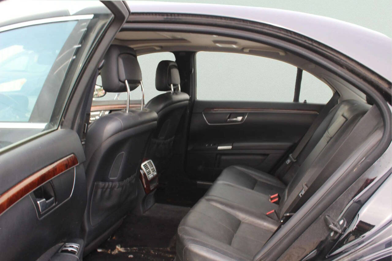 Used 2009 Mercedes-Benz S 550 4MATIC image 7
