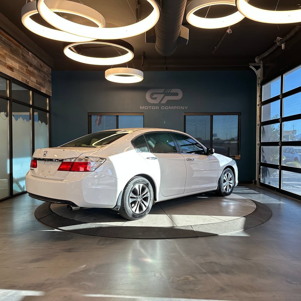 Used 2015 Honda Accord LX image 3