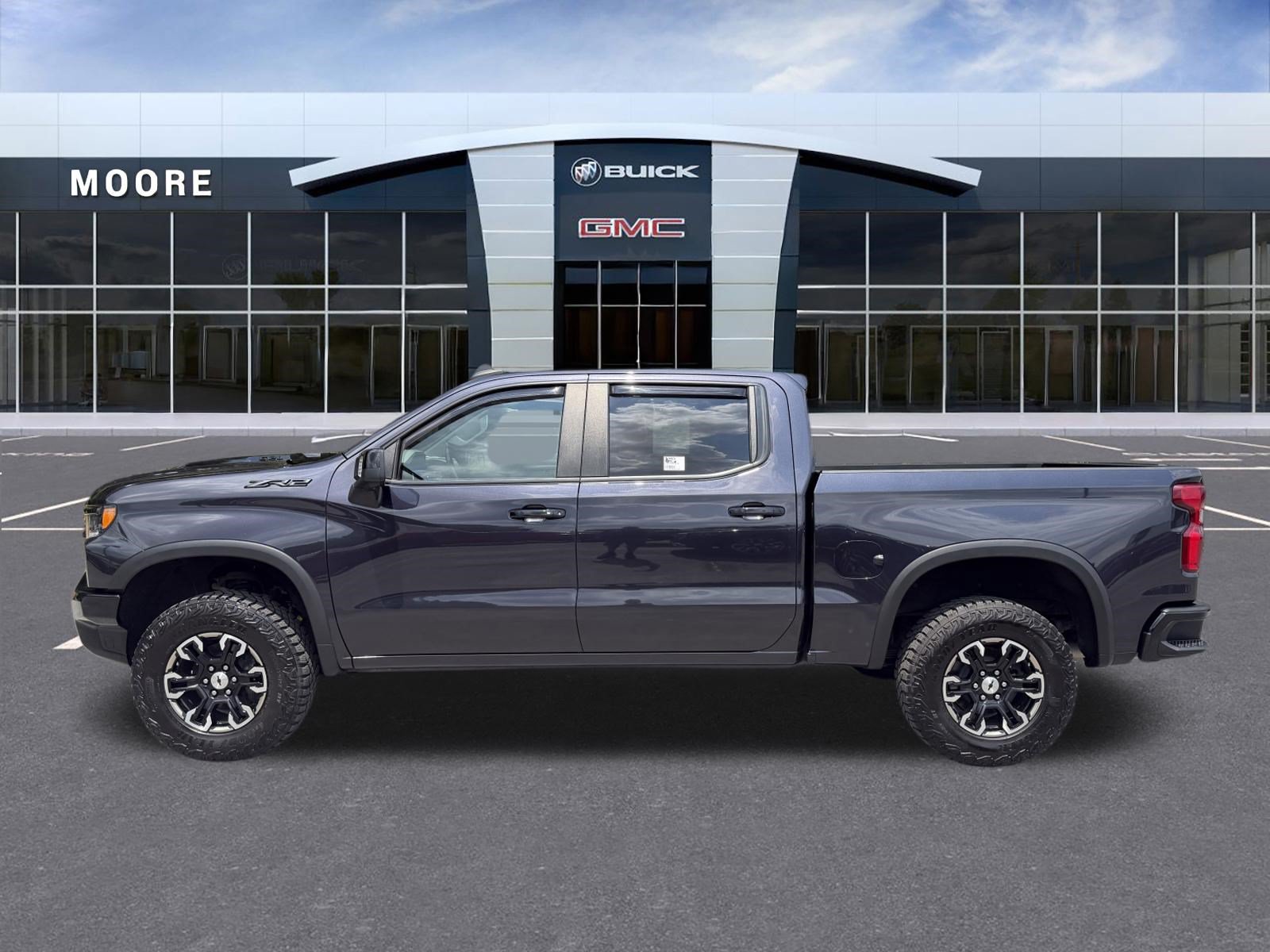 Used 2022 Chevrolet Silverado 1500 ZR2 w/ Technology Package AWD/4WD image 6