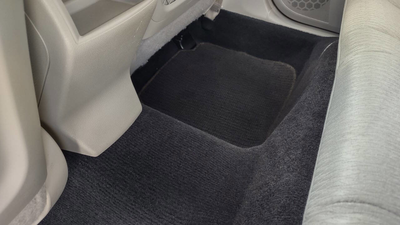 Used 2010 Subaru Outback 2.5i Premium w/ Popular Equipment Group 1B image 33