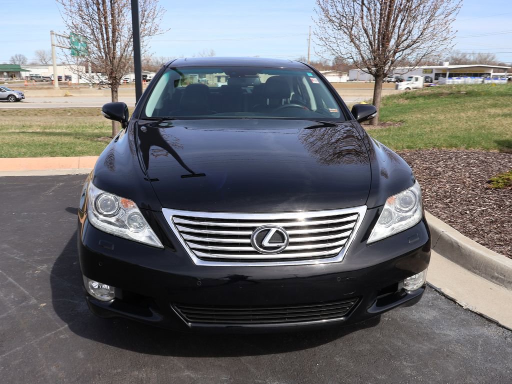 Used 2010 Lexus LS 460 AWD image 3
