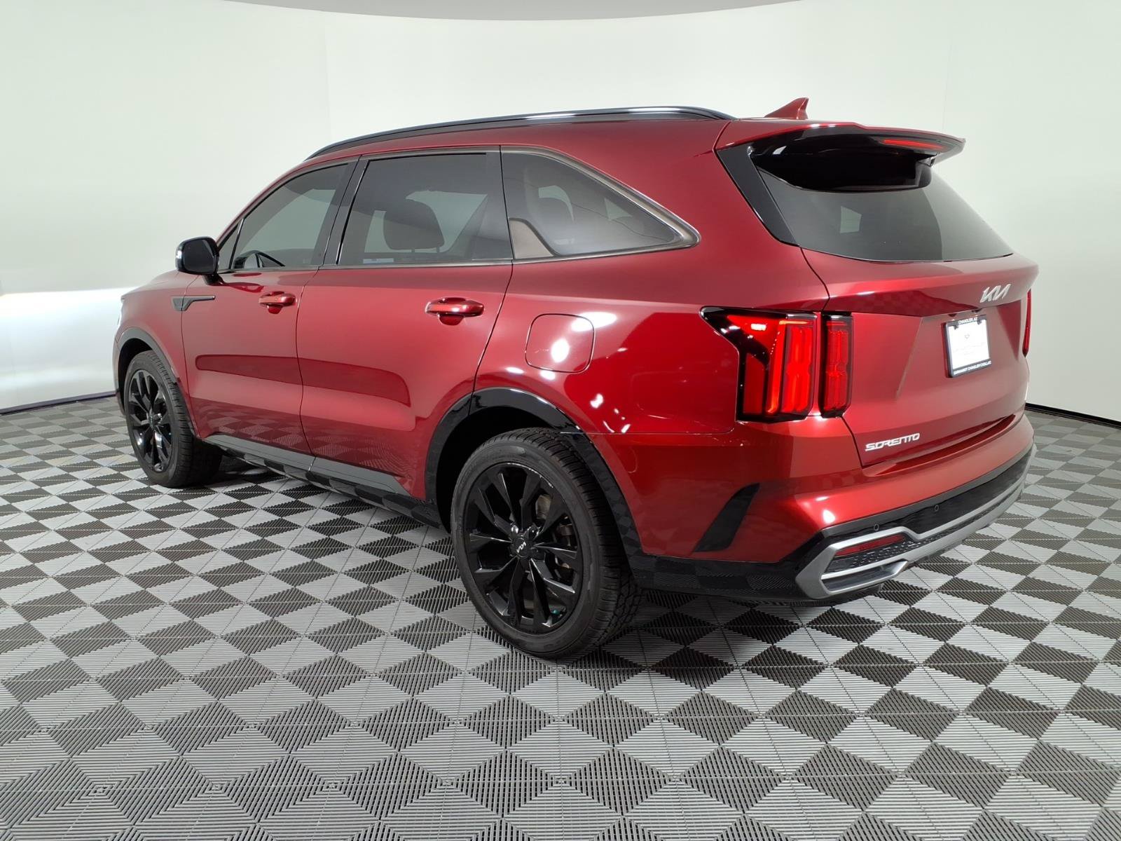 Used 2023 Kia Sorento SX FWD image 3