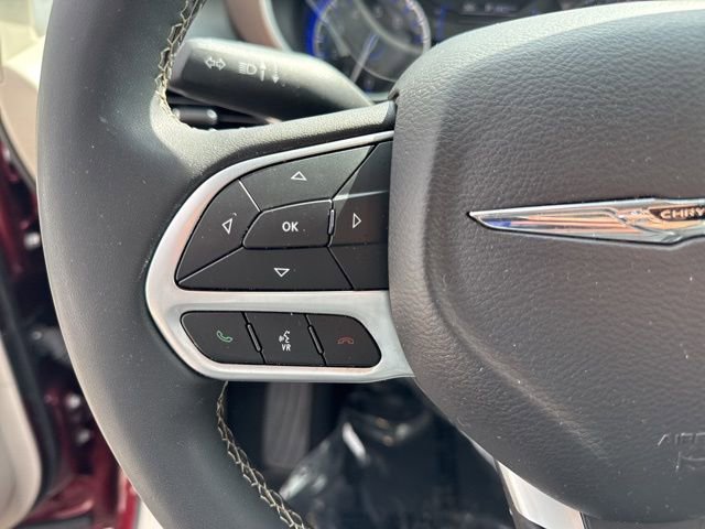 Used 2023 Chrysler Voyager LX FWD image 19