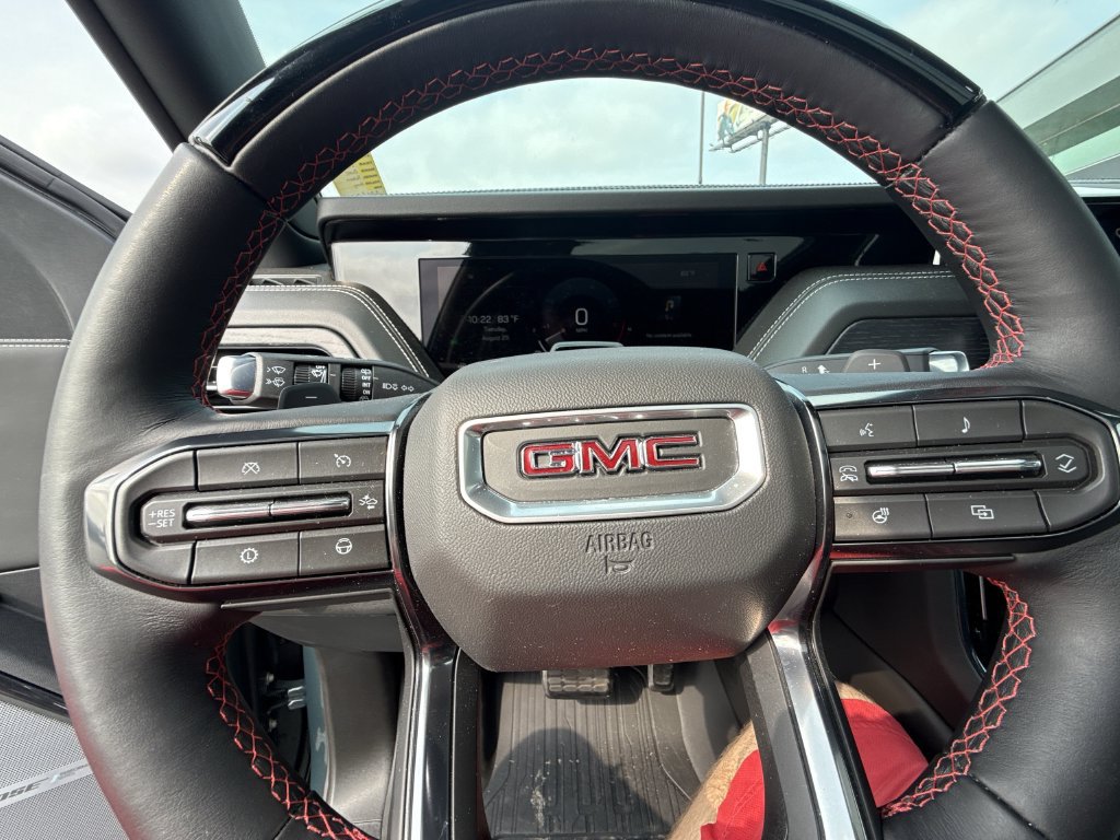 Used 2026 GMC Yukon AT4 Ultimate AWD/4WD image 25