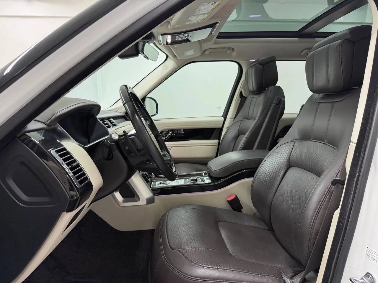 Used 2020 Land Rover Range Rover HSE AWD/4WD image 11